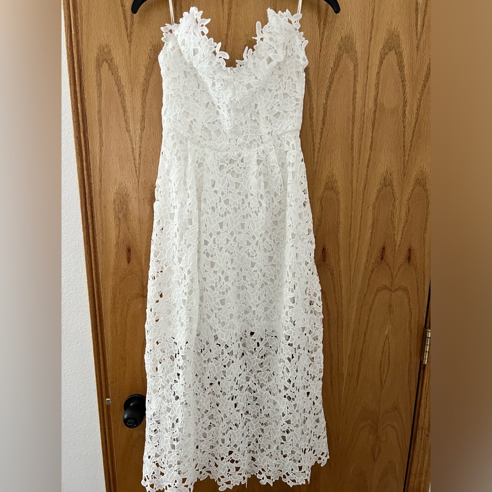 ASTR The Label Anaya Strapless Midi Dress